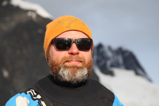 Peter Szyszka - Polar Diving